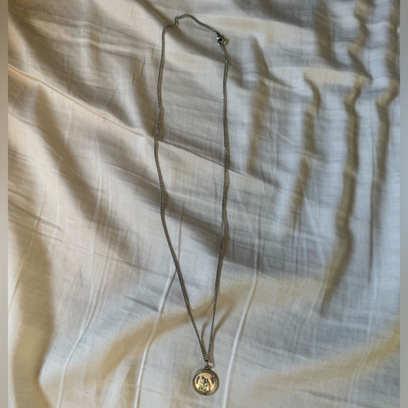 St John necklace - Picture 4 of 5